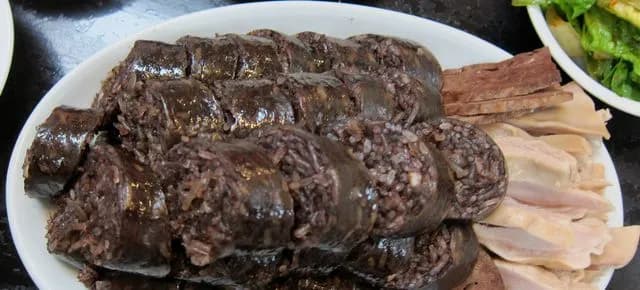 Czy kaszanka jest fit? Wartości odżywcze, kalorie i wpływ na dietę