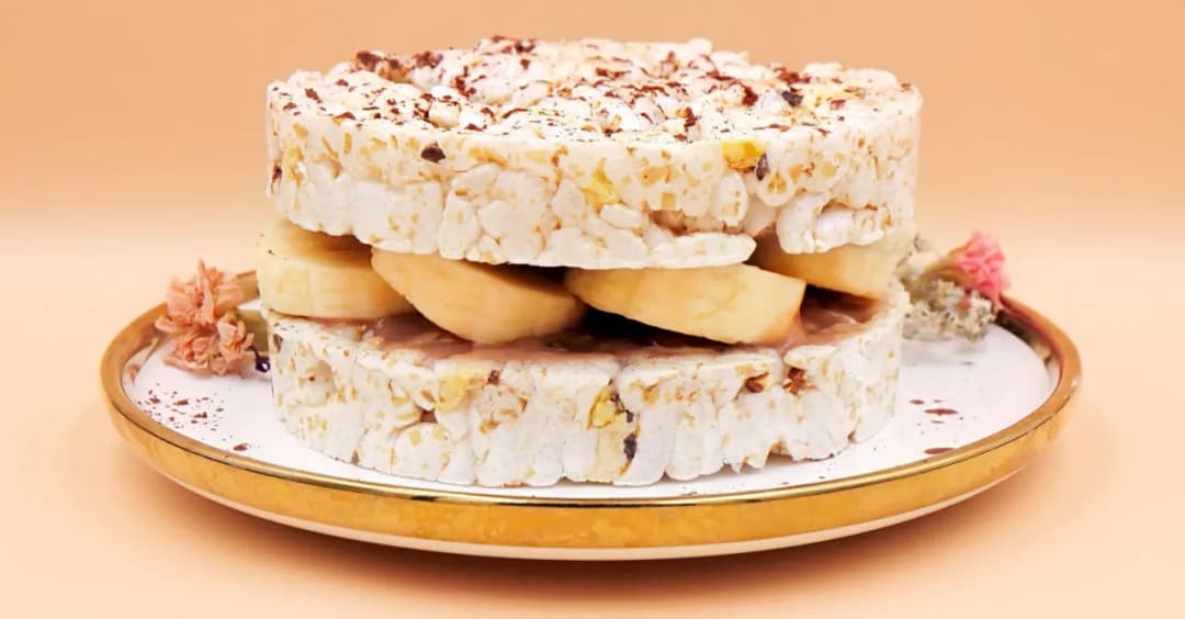 Proste i fit przepisy z bananami na zdrowe przekąski i desery