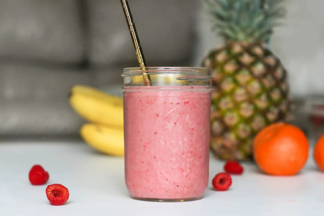 Jak zrobić shake proteinowy – prosty przepis na zdrowy i smaczny koktajl białkowy
