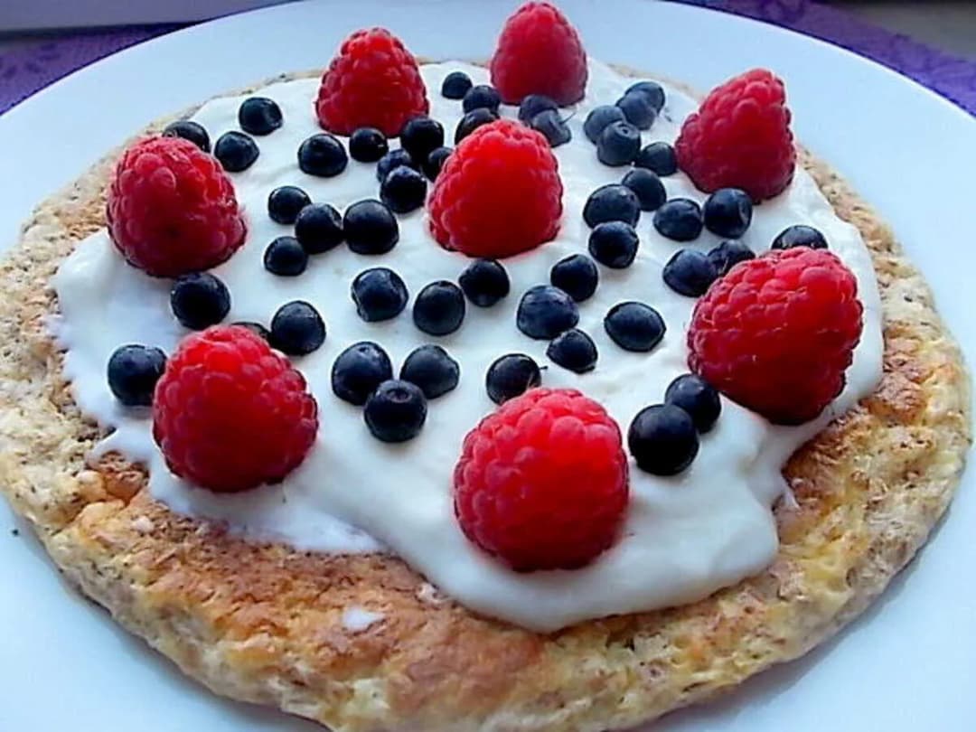 Prosty przepis na fit omlet – lekki, sycący i bogaty w białko